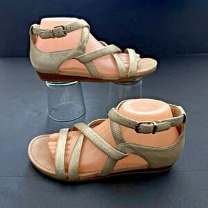 Nurture Gladiator Sandal Shoe Women US 9 M EU 39.5 Metallic Leather Strappy Gold